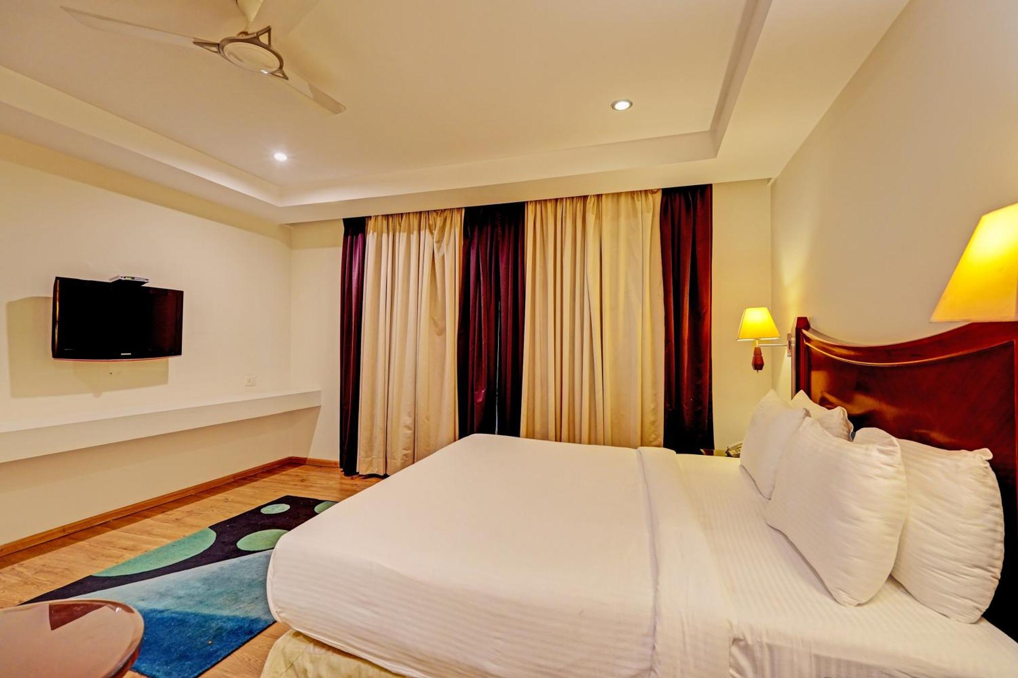 The Frist Collection Hotel New Delhi Eksteriør billede